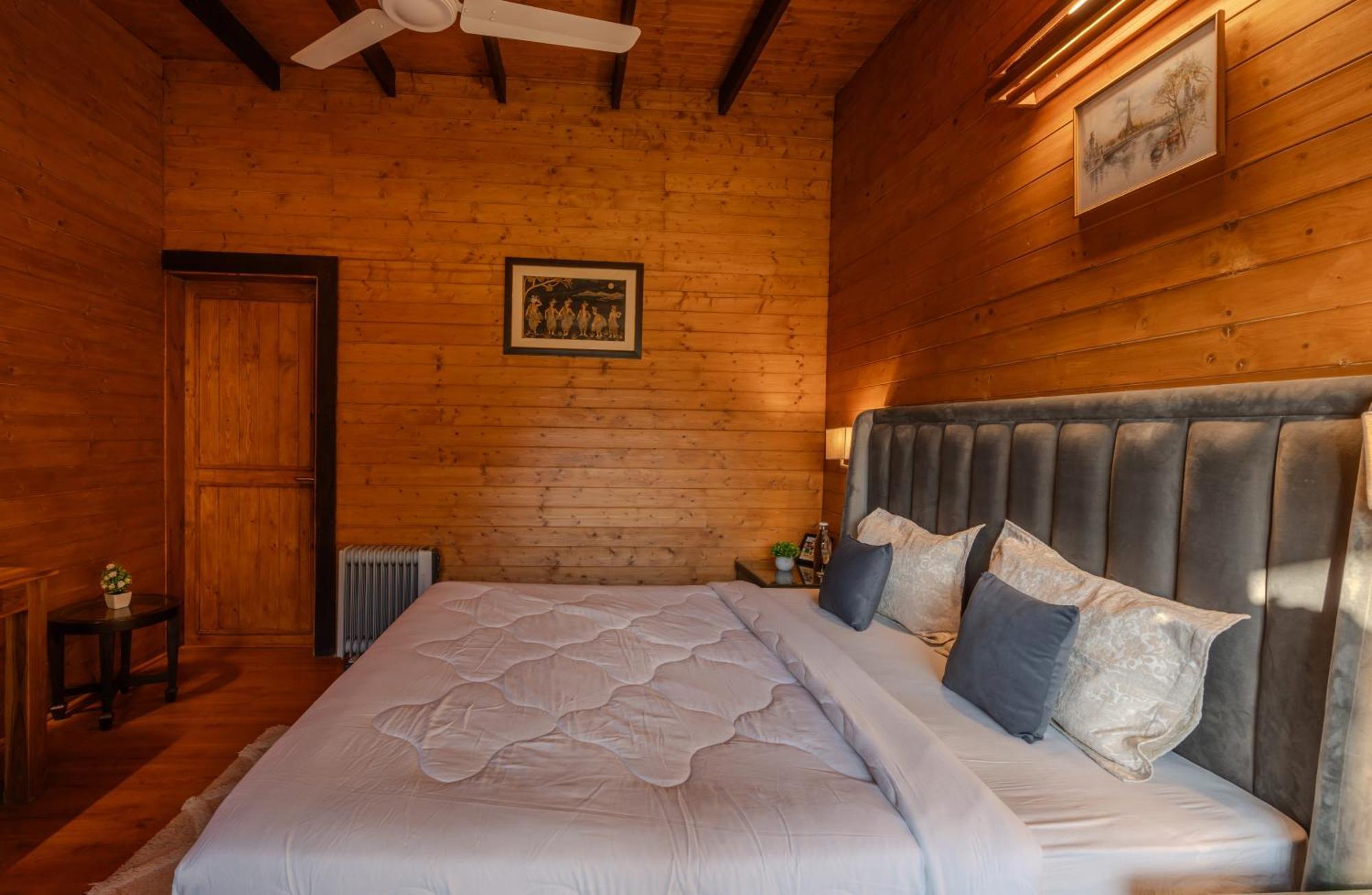 דהראדון Saffronstays Timber Crest מראה חיצוני תמונה