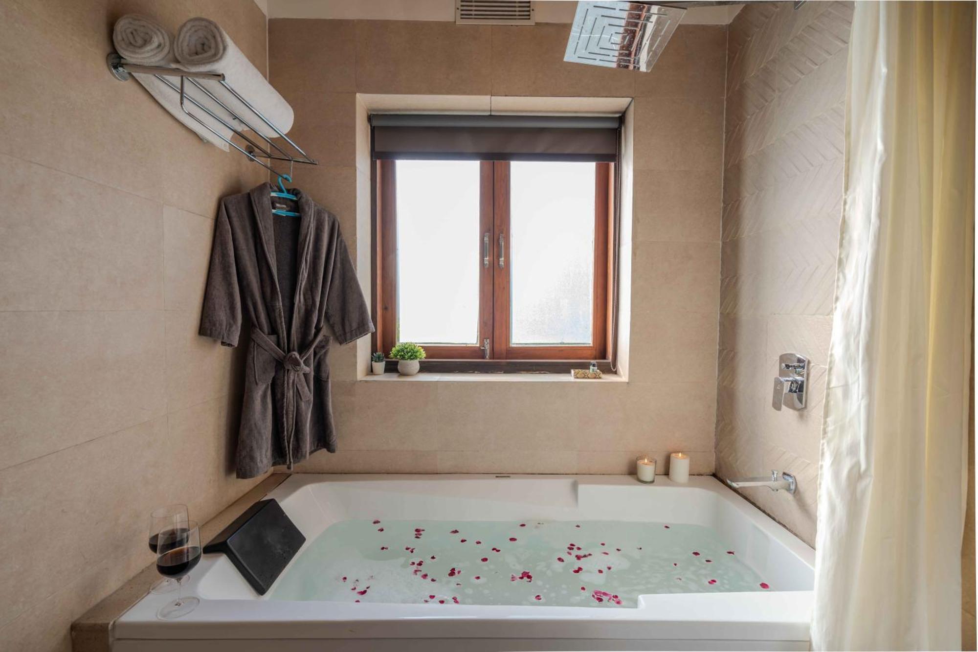 דהראדון Saffronstays Timber Crest מראה חיצוני תמונה