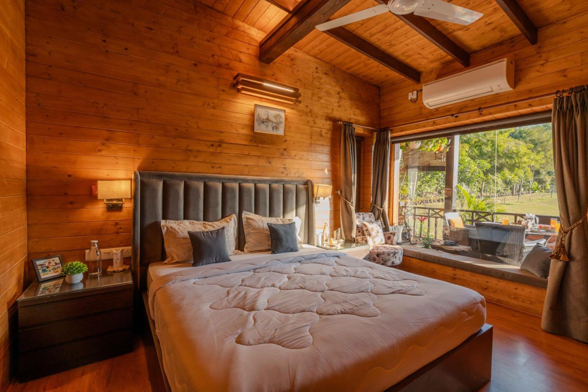 דהראדון Saffronstays Timber Crest מראה חיצוני תמונה