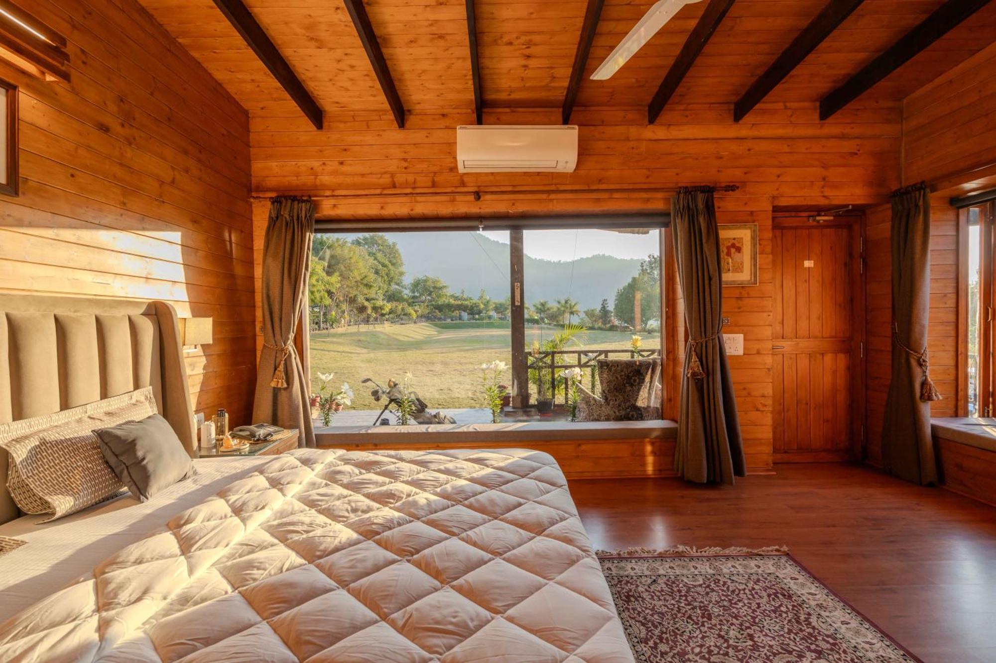 דהראדון Saffronstays Timber Crest מראה חיצוני תמונה